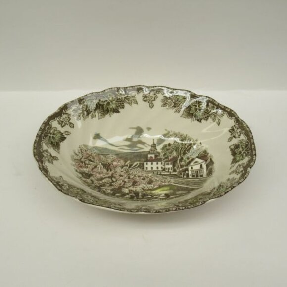 Johnson Bros. England The FRIENDLY VILLAGE Village Green 9 In Oval Serving Bowl - Picture 1 of 5